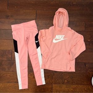 Nike Girls sweatshirt and leggings set